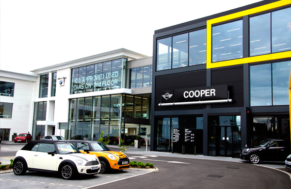 Cooper BMW Mini, Reading, UK