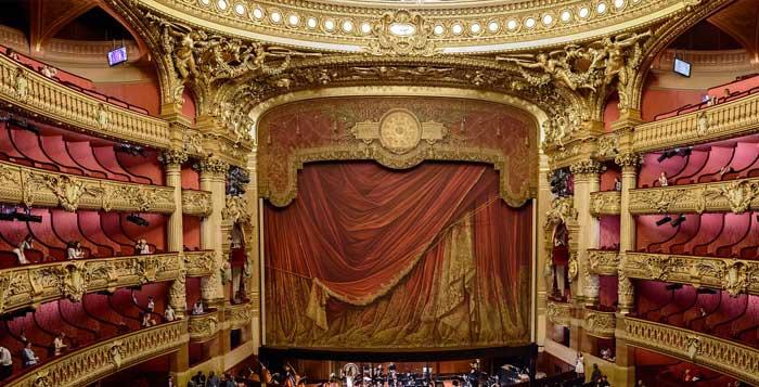 Theatre proscenium - safety curtain